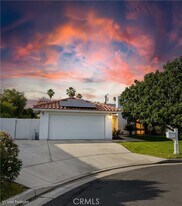 73030 Catalina Way in Palm Desert, CA - Building Photo