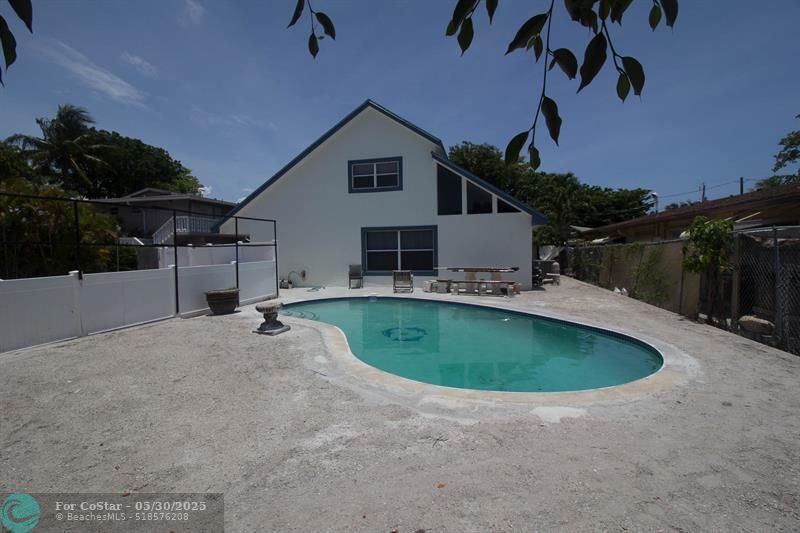 1109 Pine Dr in Pompano Beach, FL - Building Photo
