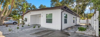 79 Patricia Ave in Dunedin, FL - Building Photo