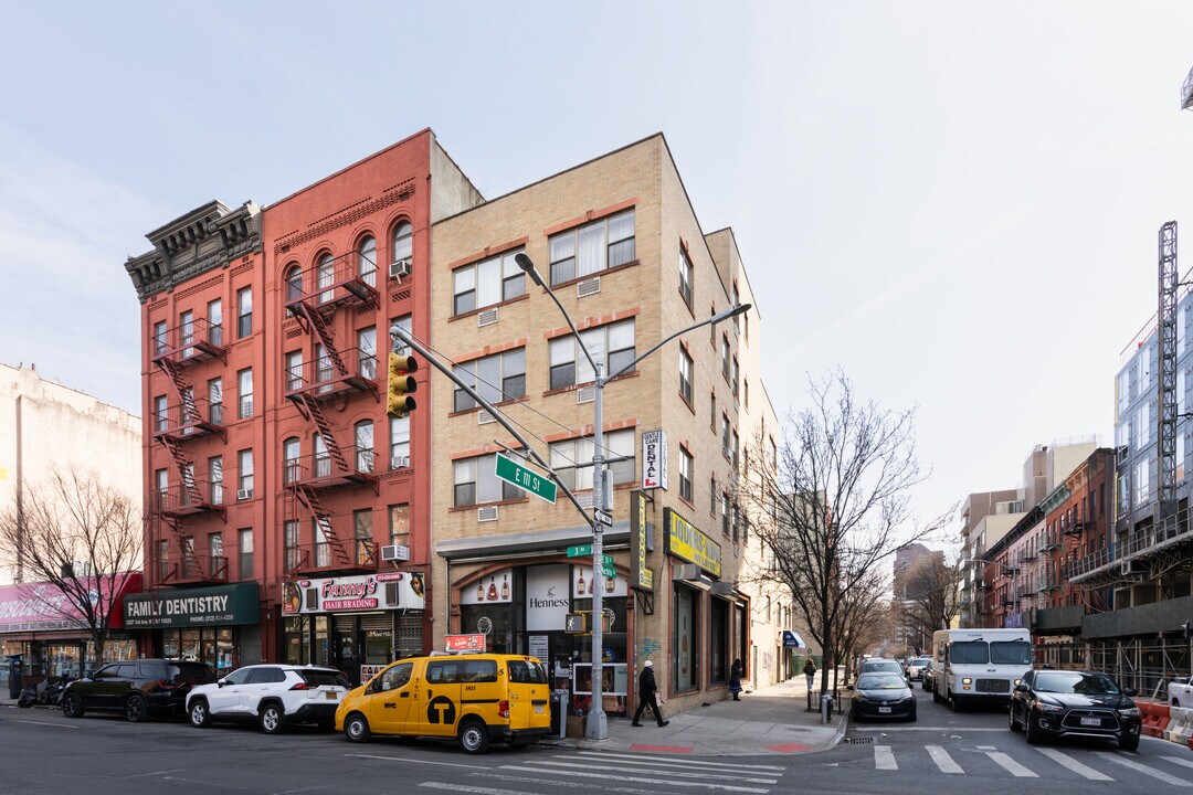 2025 Third Ave in New York, NY - Building Photo