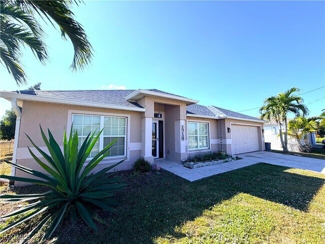 1710 NW 17th St in Cape Coral, FL - Foto de edificio - Building Photo