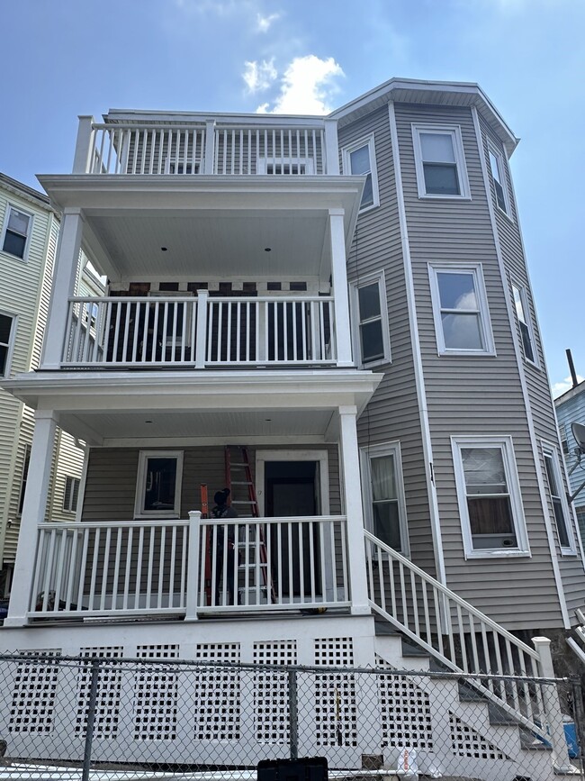 property at 17 Marcy Rd