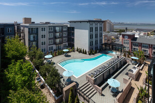 Bay House Emeryville Apartments