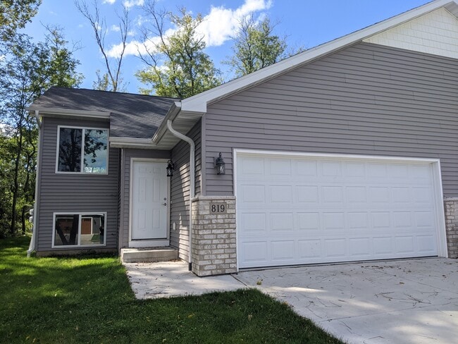 property at 819 Thompson Dr