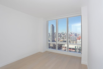 Aurora in Long Island City, NY - Building Photo - Interior Photo