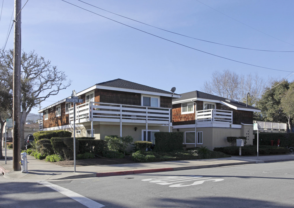 1298 7th St in Monterey, CA - Building Photo