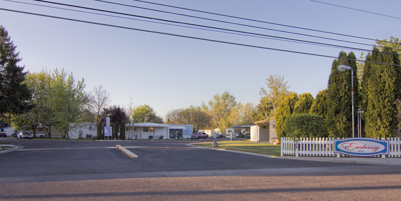 Embassy Mobile Home Park in Meridian, ID - Building Photo