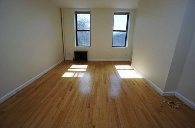 3093 Fulton St in Brooklyn, NY - Building Photo - Building Photo