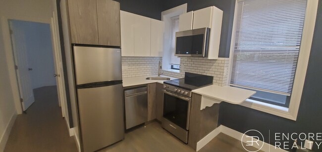 24 Phillips St in Boston, MA - Foto de edificio - Building Photo