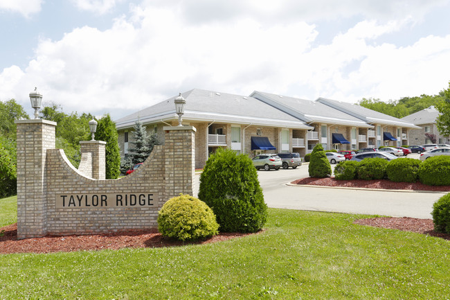 Taylor Ridge Apartments in Sewickley, PA - Foto de edificio - Building Photo