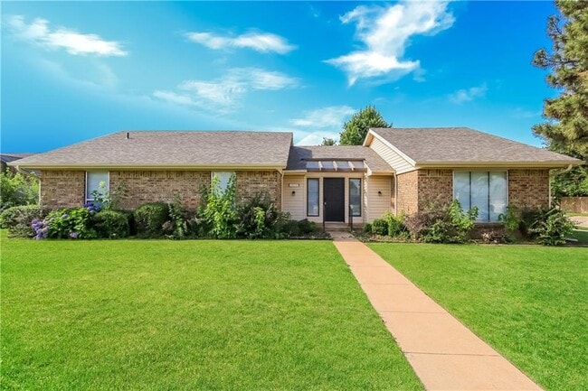 3920 Green Hills Ct