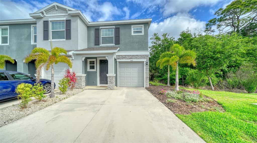 6560 Calypso Coral Ln in Sarasota, FL - Building Photo
