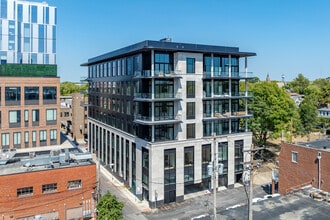 Parkside On Pearl in Columbus, OH - Building Photo - Building Photo