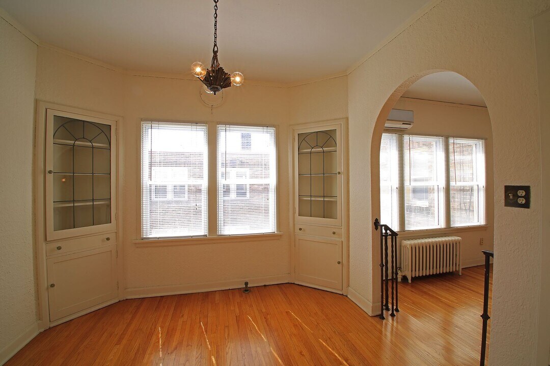 2806 Xerxes Ave S in Minneapolis, MN - Building Photo