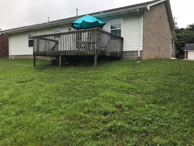 1825 Tillery Square Ln in Knoxville, TN - Building Photo - Building Photo