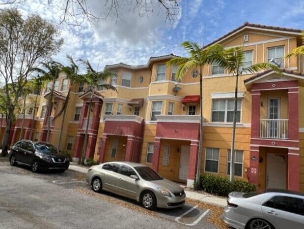 property at 3804 Shoma Dr