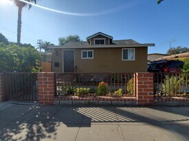 1748 17th St in Santa Monica, CA - Building Photo