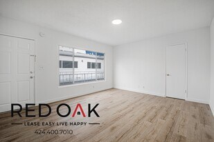 439 S Catalina St in Los Angeles, CA - Building Photo