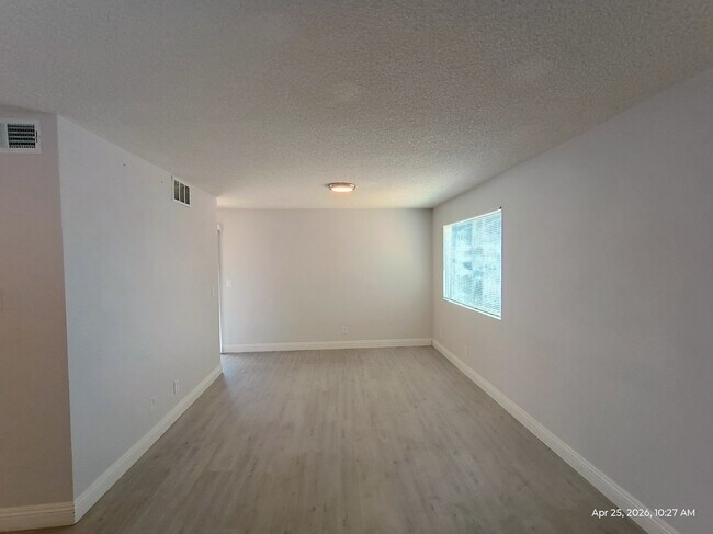 3655 Kolendo Ct in Las Vegas, NV - Foto de edificio - Building Photo