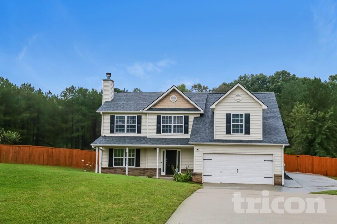405 Tori Dr in Winder, GA - Building Photo