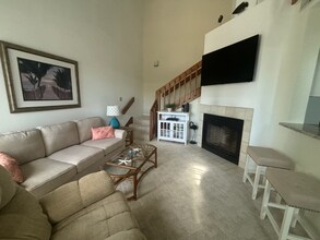 4244 Sun Village Ct in New Smyrna Beach, FL - Building Photo - Building Photo