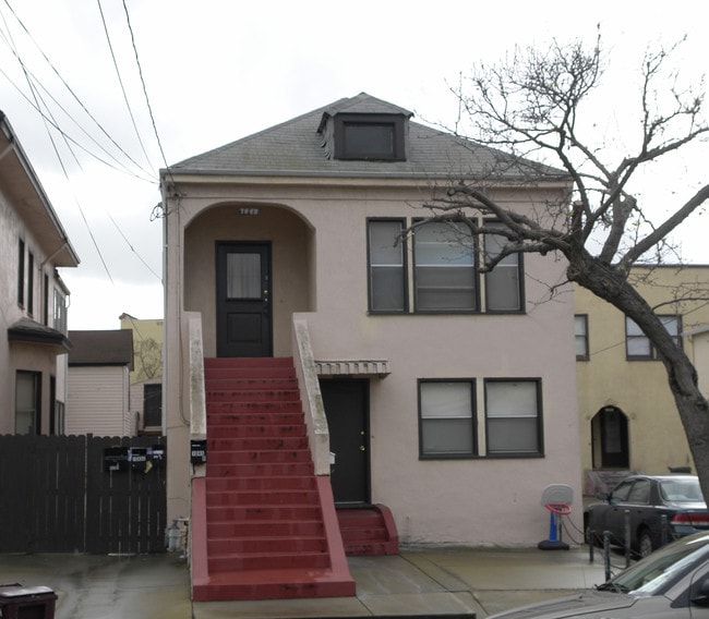 The Strand II Apartments in Emeryville, CA - Foto de edificio - Building Photo