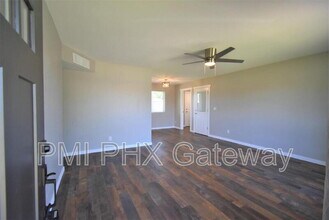 333 E Park Ave in Gilbert, AZ - Building Photo - Building Photo