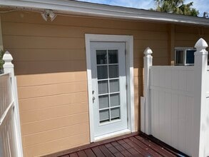 7193 17th Way N, Unit Studio in St. Petersburg, FL - Foto de edificio - Building Photo