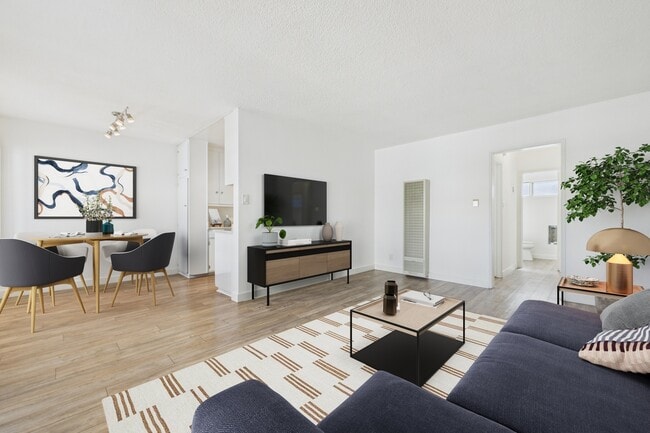 Hobart Continental Apartments in Los Angeles, CA - Building Photo - Building Photo