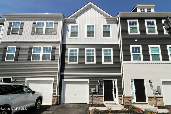 property at 25 Baybreeze Dr