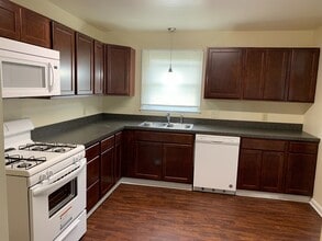 324 Westminster Ave in Youngstown, OH - Building Photo - Building Photo