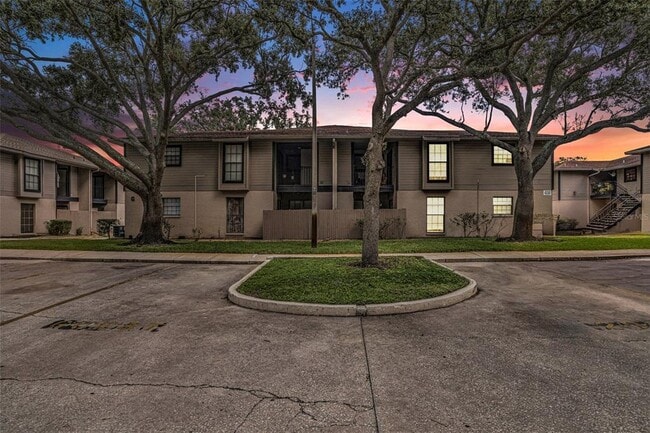 property at 4014 Ashford Green Pl