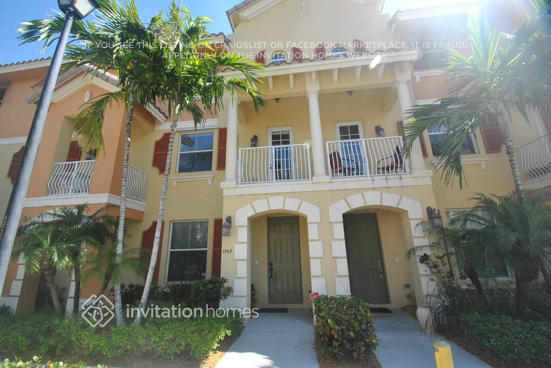 1365 Piazza Pitti in Boynton Beach, FL - Building Photo