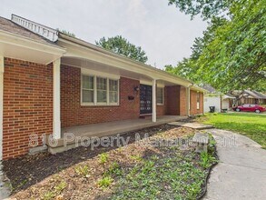 3233 Shady Bend Dr in Independence, MO - Building Photo - Building Photo