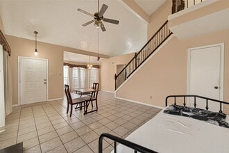 11866 Plumbrook Dr in Houston, TX - Building Photo - Building Photo