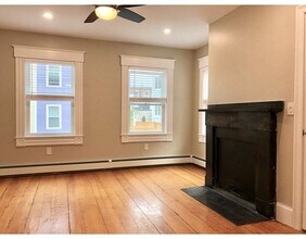 58 Pearl St-Unit -1 in Boston, MA - Building Photo - Building Photo