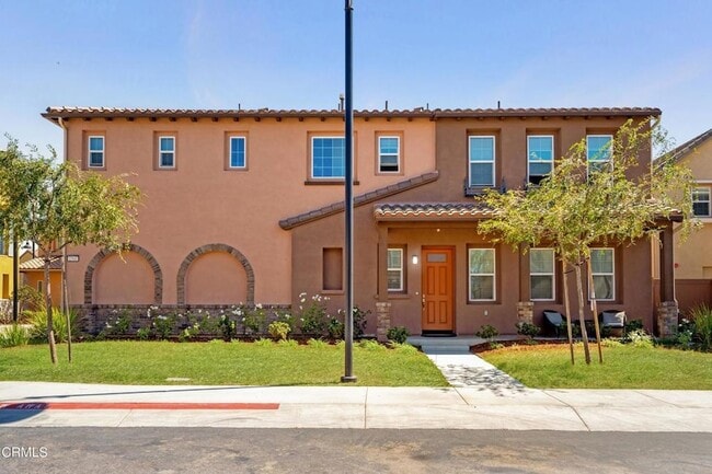 1560 Thorpe Trl in Oxnard, CA - Foto de edificio - Building Photo
