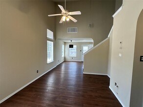 2315 Bluffstone Dr in Round Rock, TX - Building Photo - Building Photo