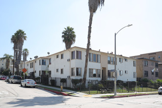 200 S Westlake Ave in Los Angeles, CA - Building Photo - Primary Photo