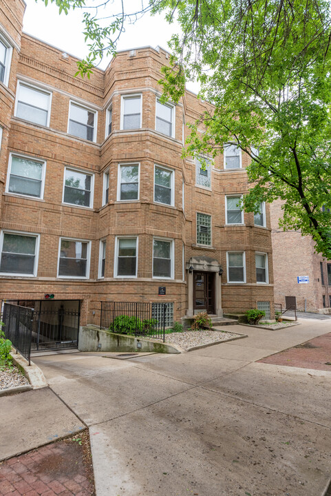 3413 N Elaine Pl, Unit 3413-3 in Chicago, IL - Building Photo