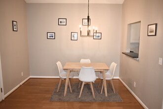 1110 Westlynne Pl in Louisville, KY - Building Photo - Building Photo