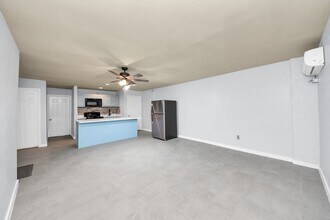 6701 Irvington Blvd in Houston, TX - Building Photo - Building Photo