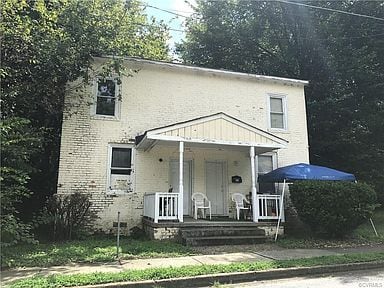 property at 922 Wilcox St