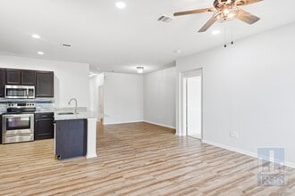 617 Independence Ave in Liberty Hill, TX - Building Photo - Building Photo