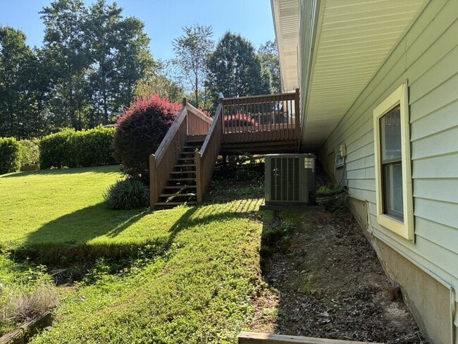 1187 Lightfoot Dr in Canton, GA - Building Photo - Building Photo