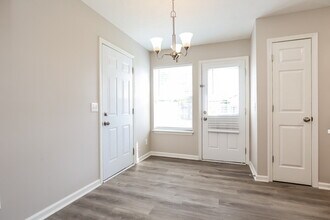 864 Lavergne Ln in La Vergne, TN - Building Photo - Building Photo