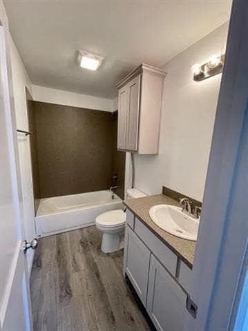 290 S McIlhaney St in Stephenville, TX - Building Photo - Building Photo