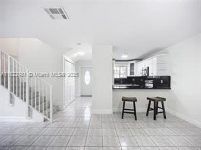 6753 NW 182nd St in Hialeah, FL - Building Photo - Building Photo