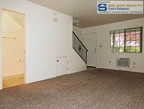 890 S Orchard Ave in Ukiah, CA - Building Photo - Building Photo