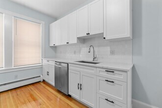 15 Romsey St, Unit 1 in Boston, MA - Building Photo - Building Photo